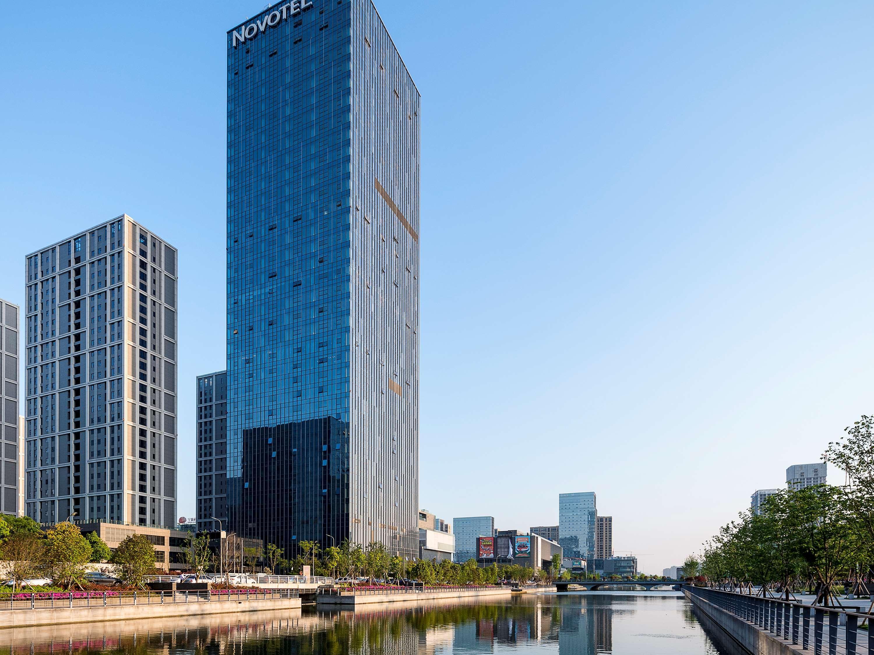 Novotel Ningbo East Экстерьер фото