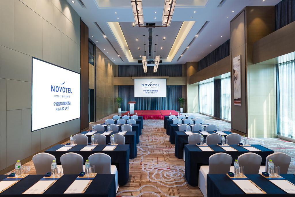 Novotel Ningbo East Экстерьер фото